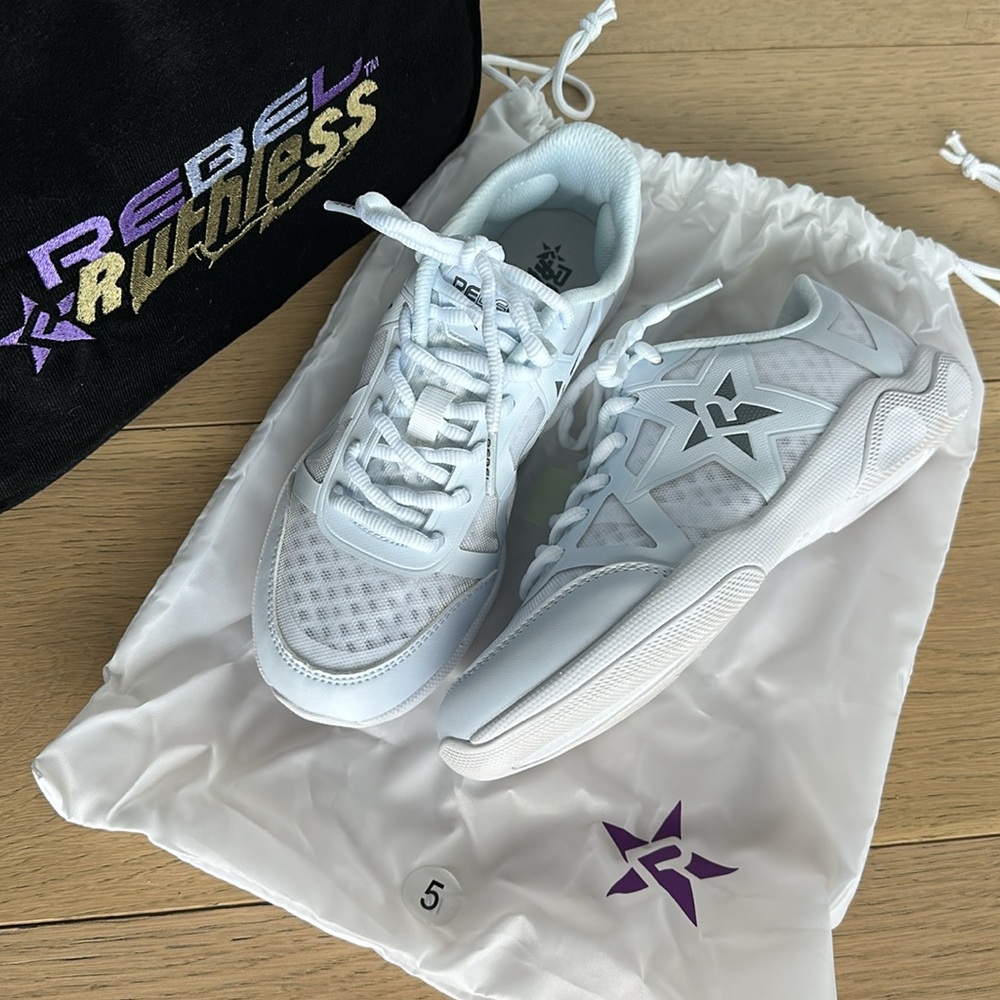 Rebel Athletic Ruthless White Cheer Shoe, size 5 - Picture 1 of 8